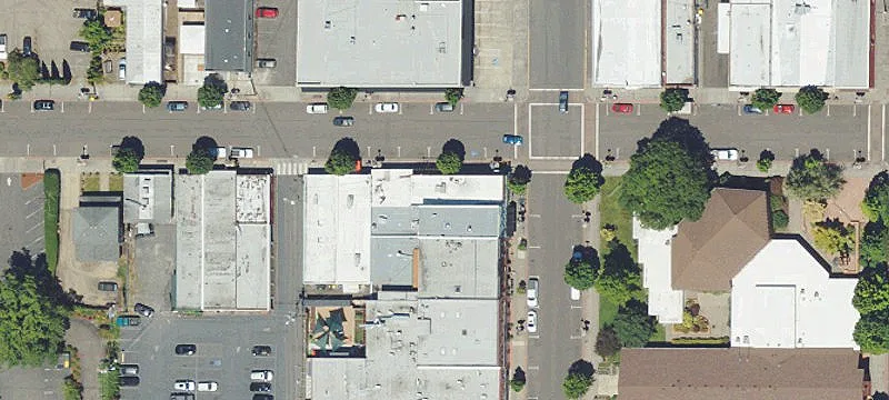 2040 Main St