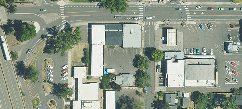 10 Almond St