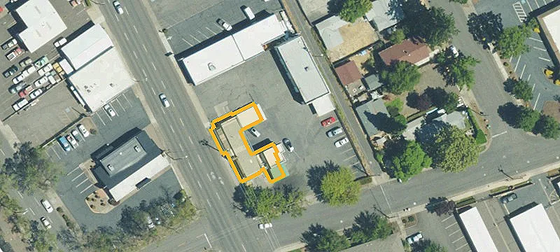 617 Riverside Ave