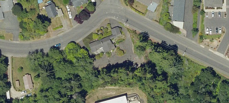 2085 Thompson Rd