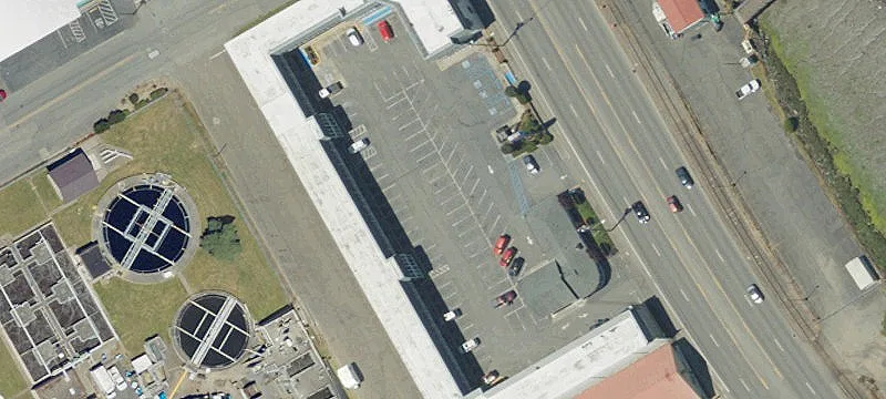 1445 Bayshore Dr