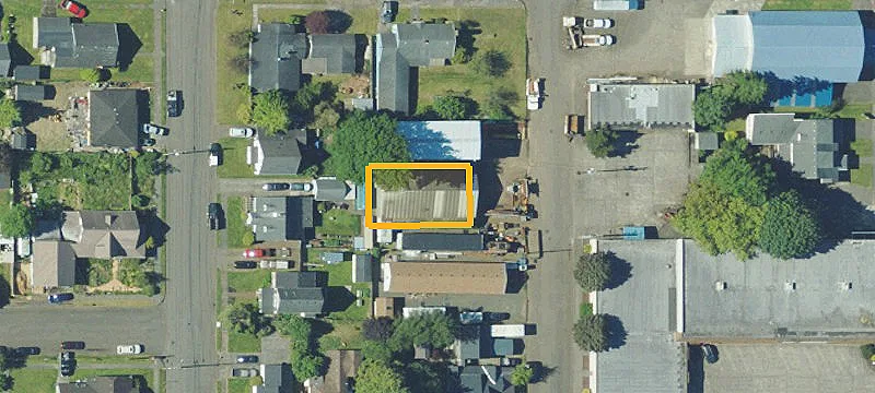 1106 Ivy Ave