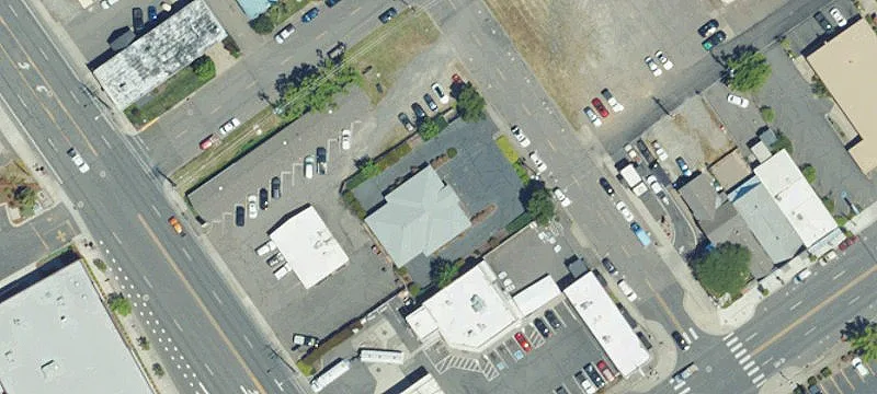73 1st St