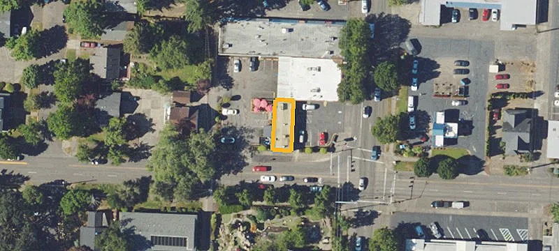 1095 Commercial SE St