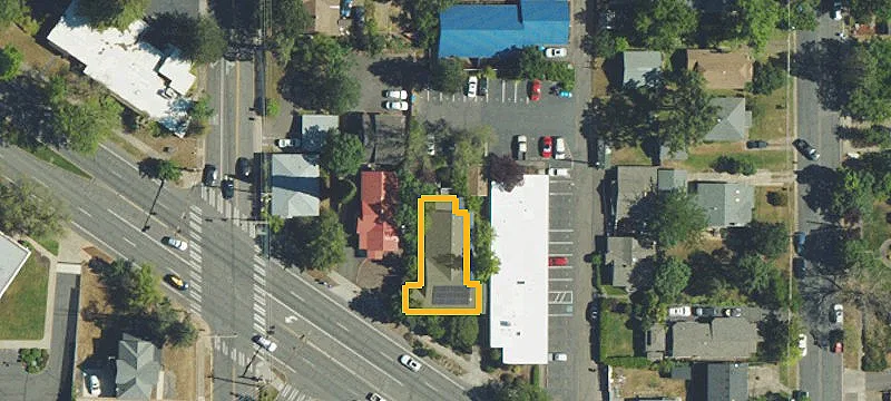 987 Siskiyou Blvd
