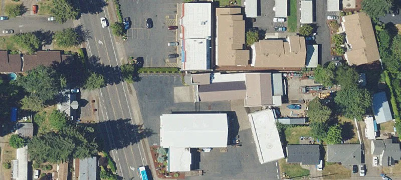 3708 Cherry NE Ave