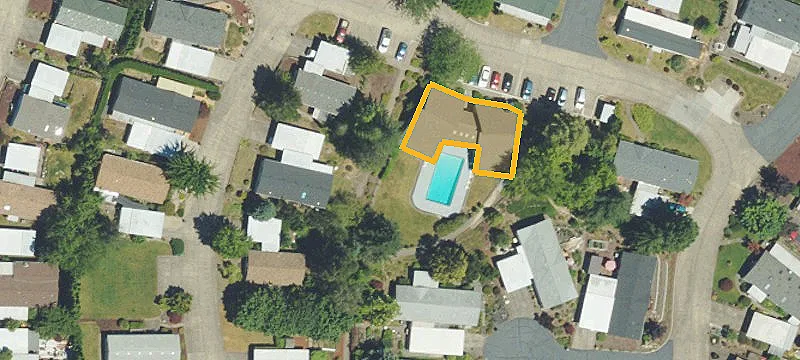 1602 Riverside Dr