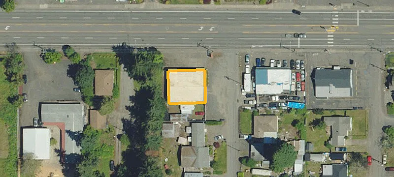 5047 Main St