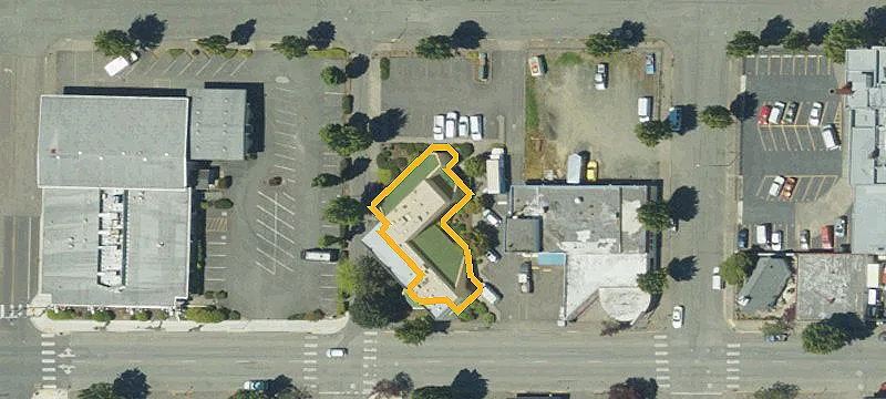 276 Commercial Ave