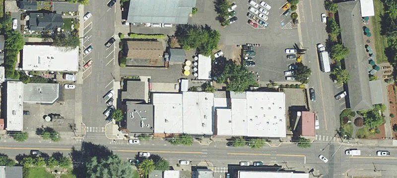 211 Main St