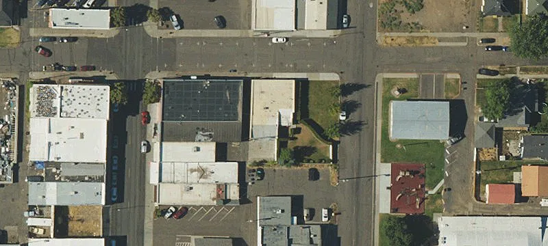 10 6th Ave