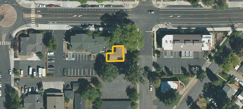 1005 Newport Ave