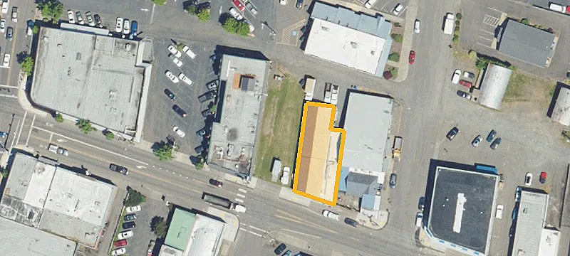121 Main St