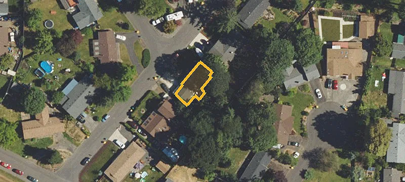 360 Devonwood Ave