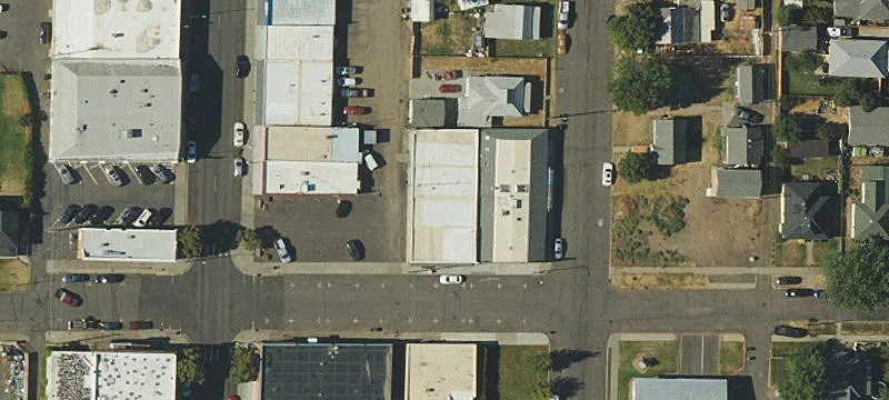 13 6th Ave