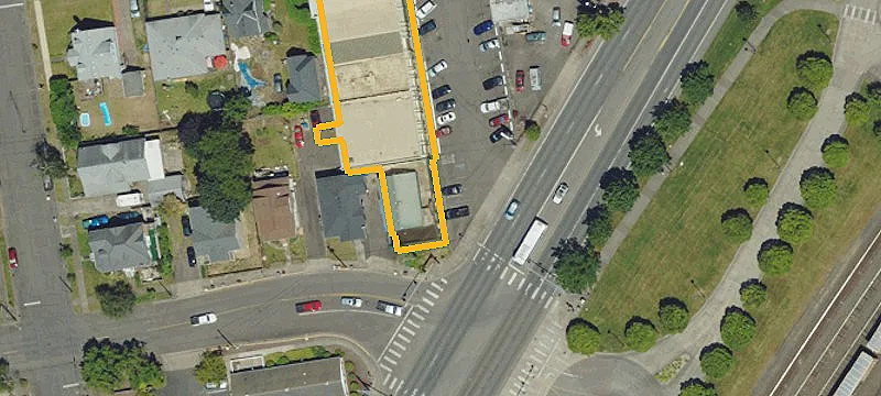 275 Pacific SW Blvd