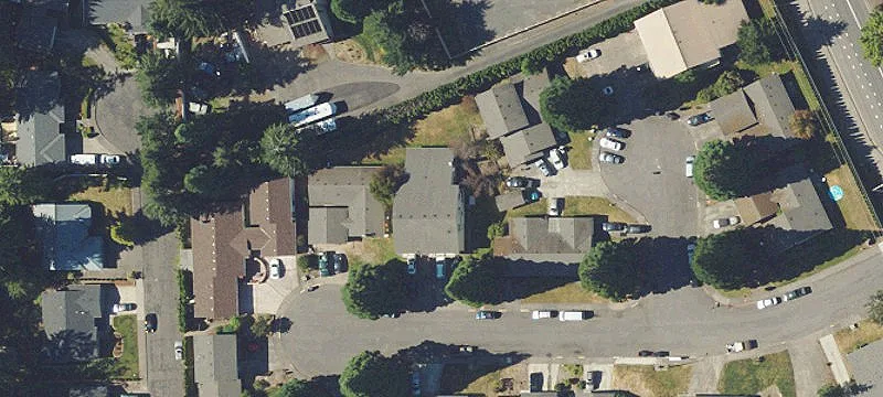931 Lynda NW Ln