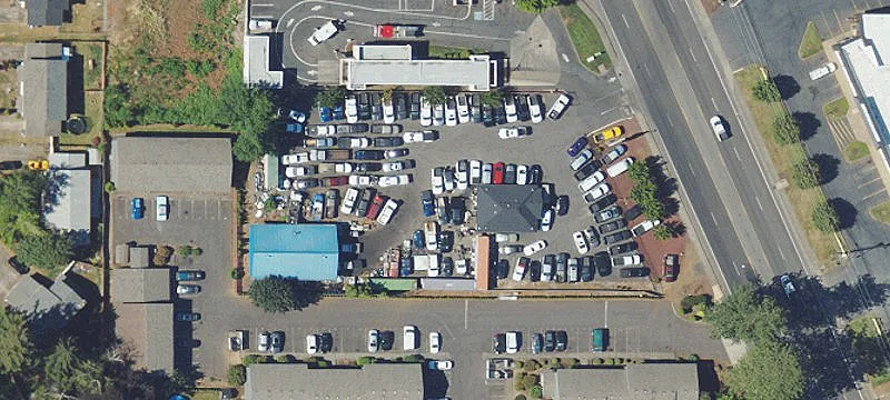 5443 Commercial SE St