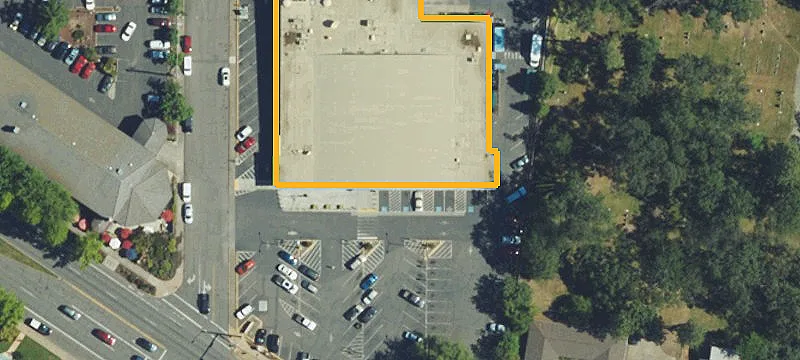 585 Siskiyou Blvd