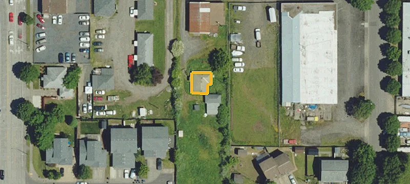 3223 Main St