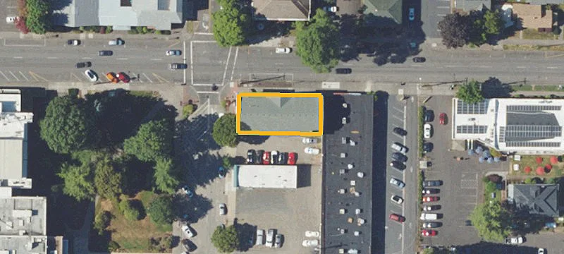 176 2nd Ave