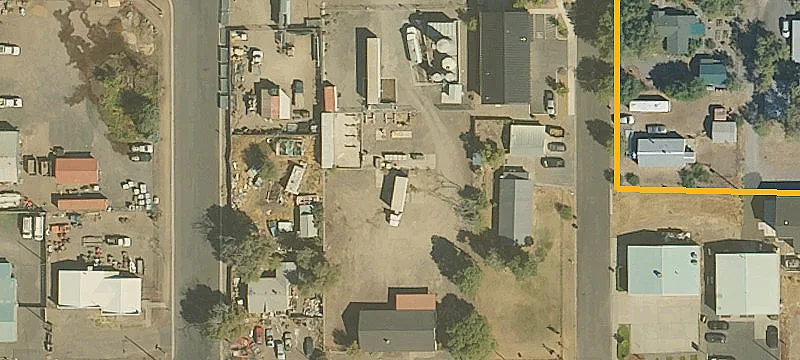 327 Evergreen Ave