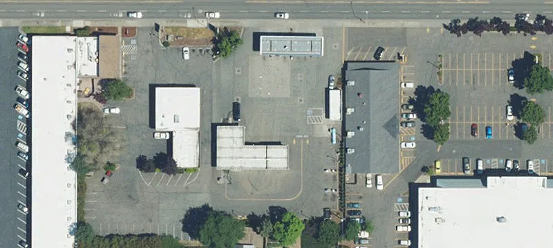 785 Stewart Ave