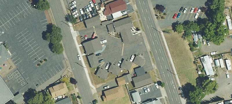619 Riverside Ave