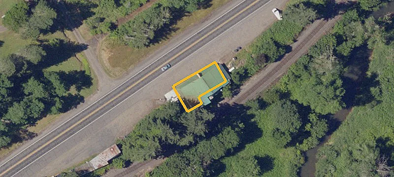 413 Umpqua Hwy 99
