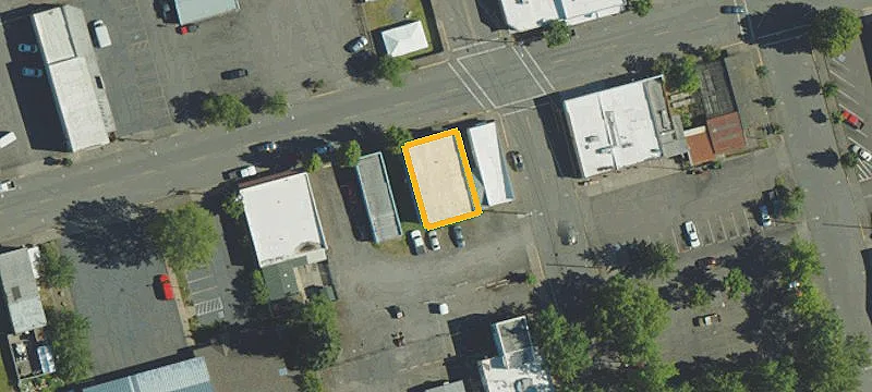 1131 Long St
