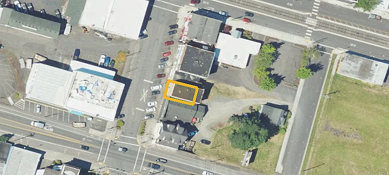 111 1st St