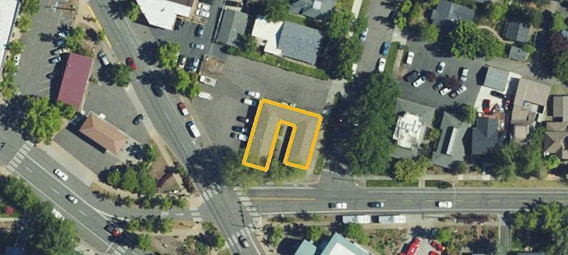 485 Main St
