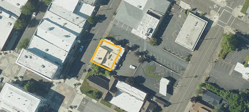 629 Main St