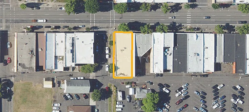 500 1st St