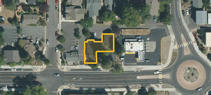 930 Newport Ave