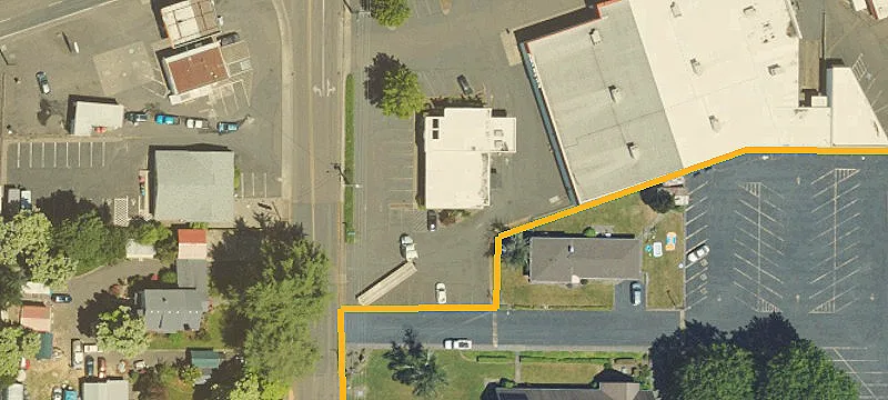 2214 Mcdonald Ln