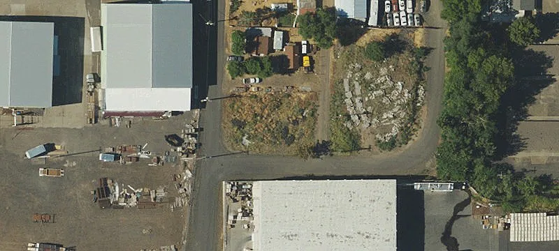 300 Cowl St