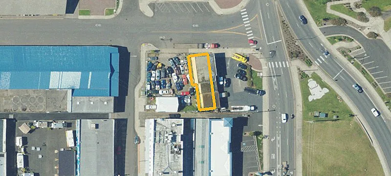 10 Main Ave