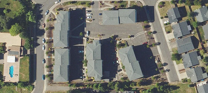 640 Riv Vly NW Dr