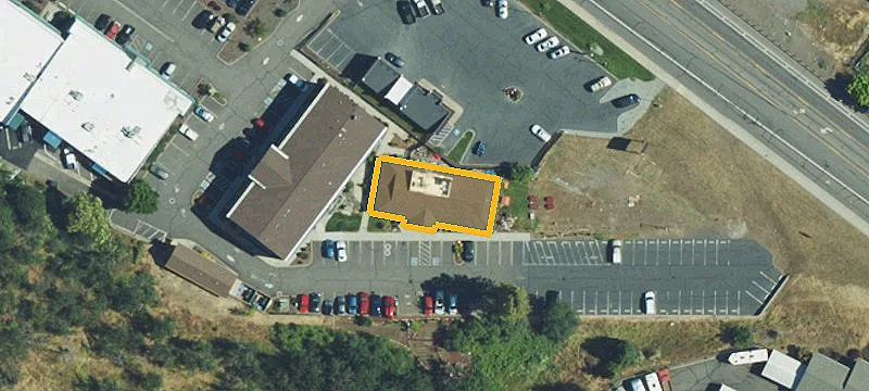 1633 Hwy 99th N