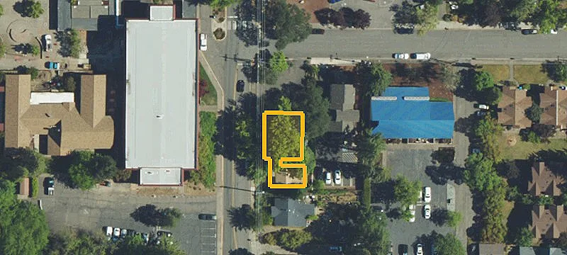 1108 Iowa St