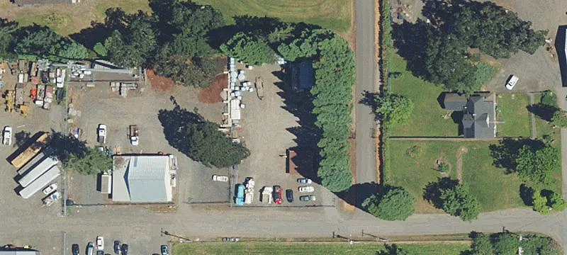824 Industrial NE Way
