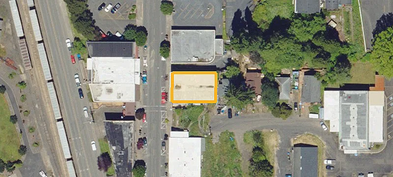 192 Main St