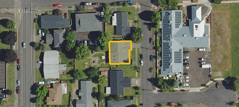 1924 Division St