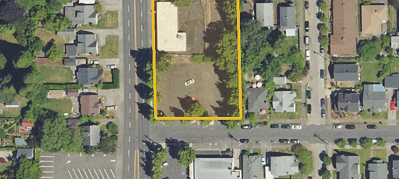 2440th Se Cesar E Chavez Blvd