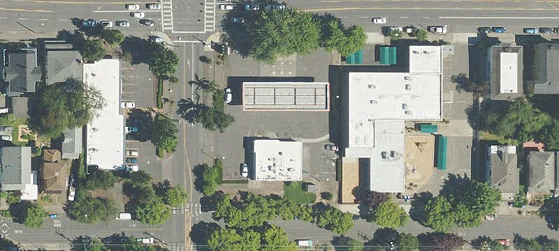 2016 Burnside St