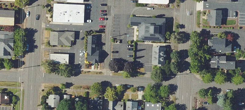 365 Lincoln SE St
