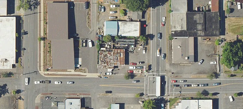 2305 Commercial NE St