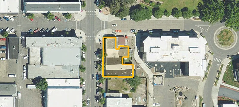 215 Main St