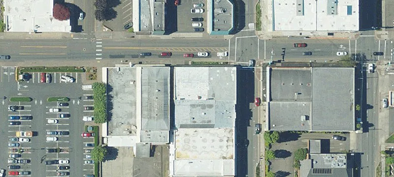 306 Main Ave